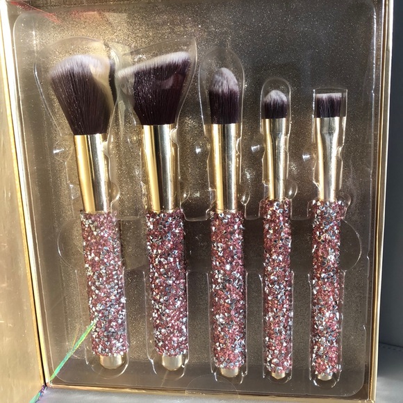 Nicole Miller Other - 🍒HPx4🍒Nicole Miller NY Glam Brush Collection